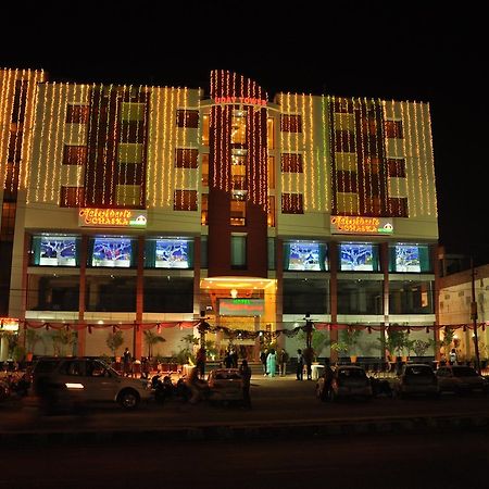 Hotel The Uday Regency Kota  Exteriör bild